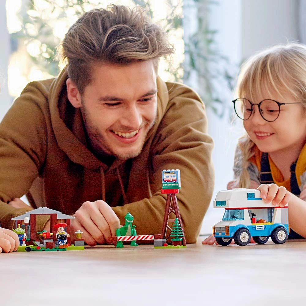 10769 LEGO® Disney Toy Story 4 RV Vacation