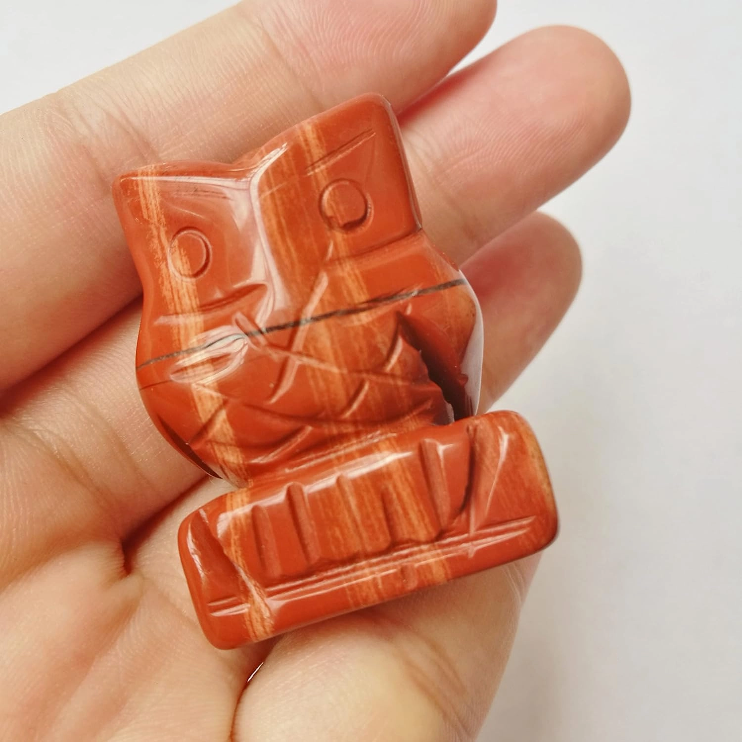 1 Pcs Red Jasper Crystals and Healing Stones, Pocket Carved Owl Figurines Collectibles 1.5 Inches Room Decor Gemstone