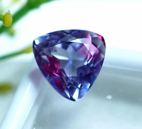 AAA Grade Ceylon Bi-color Sapphire Trillion Cut Loose Gemstone 9.05 Ct for jewelry making