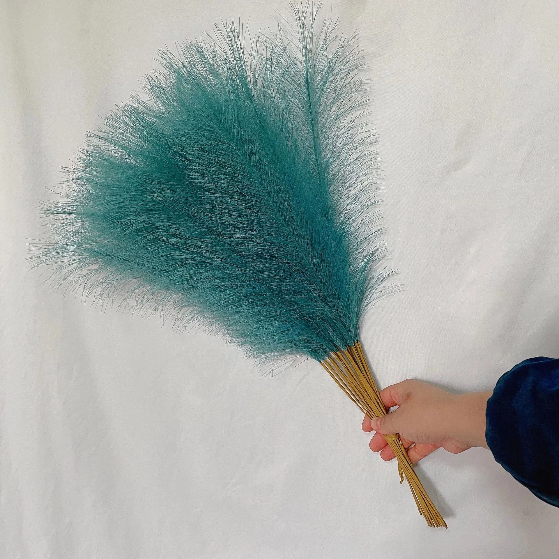 Bundle of 20 Faux Fluffy Pampas Grass Reeds