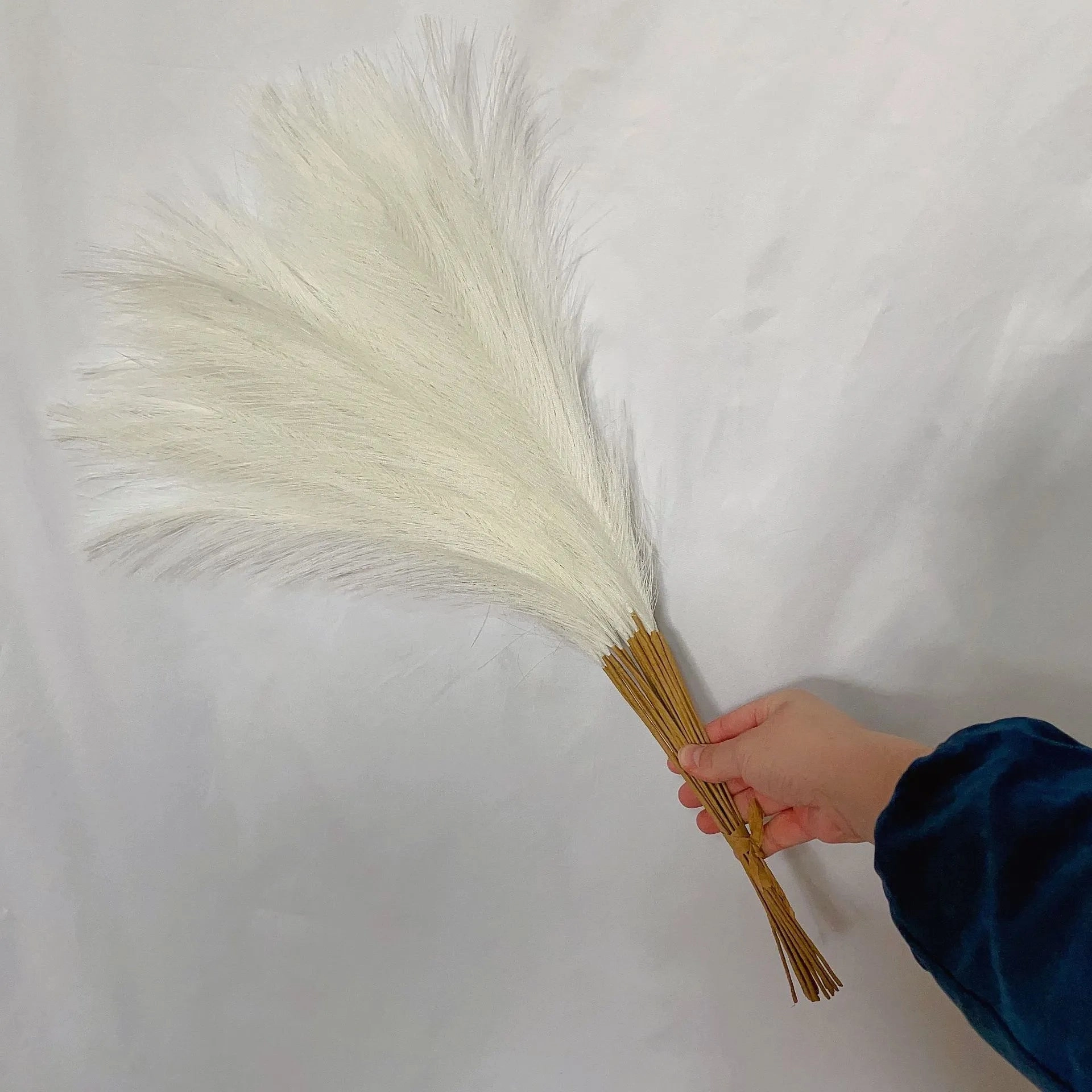 Bundle of 20 Faux Fluffy Pampas Grass Reeds