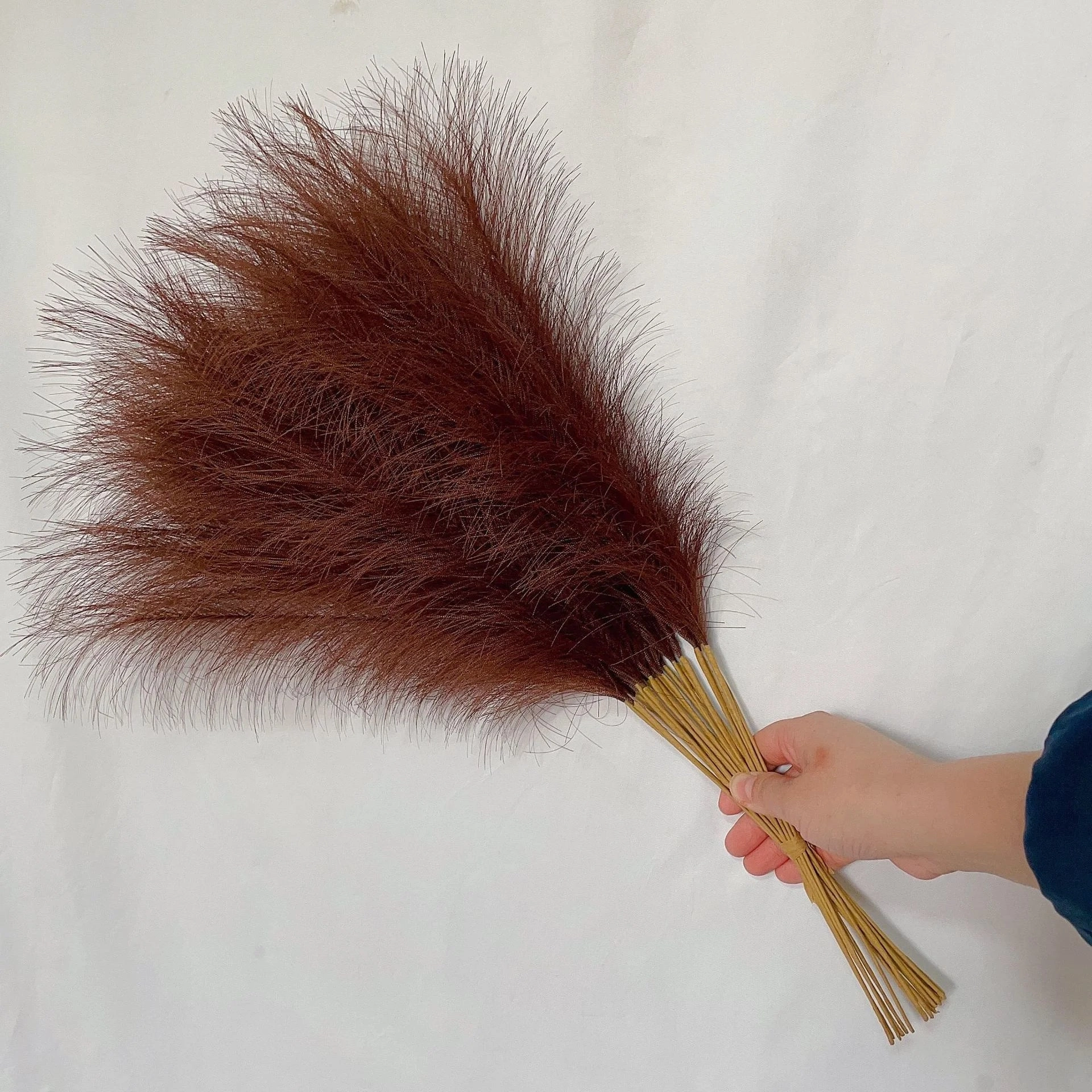 Bundle of 20 Faux Fluffy Pampas Grass Reeds