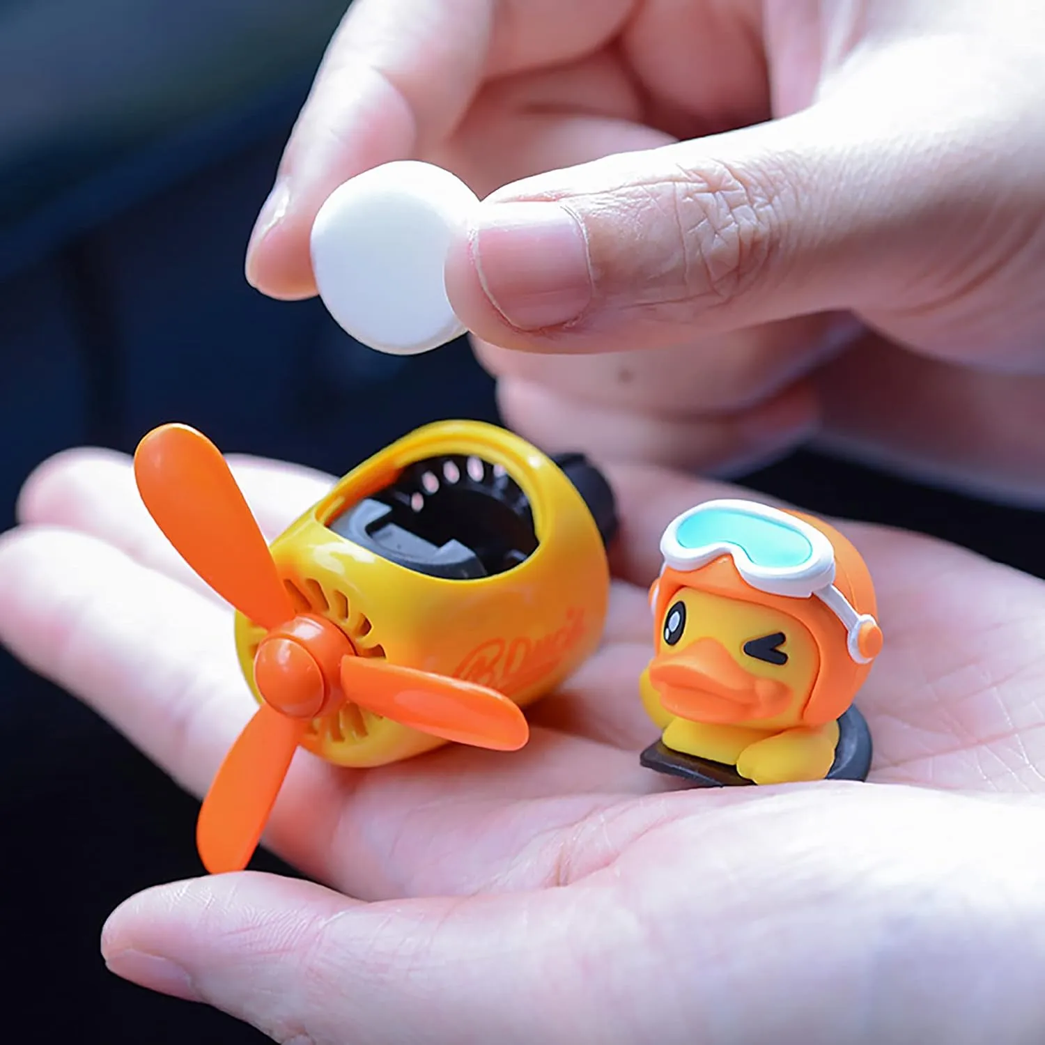 Car Air Freshener Cute Cartoon Yellow Duck Pilot Car Diffuser Rotating Propeller Automotive Air Outlet Fan Creative Car Perfume Decoration Cool Car Accessories Comes with 4 Fragrant Tablets