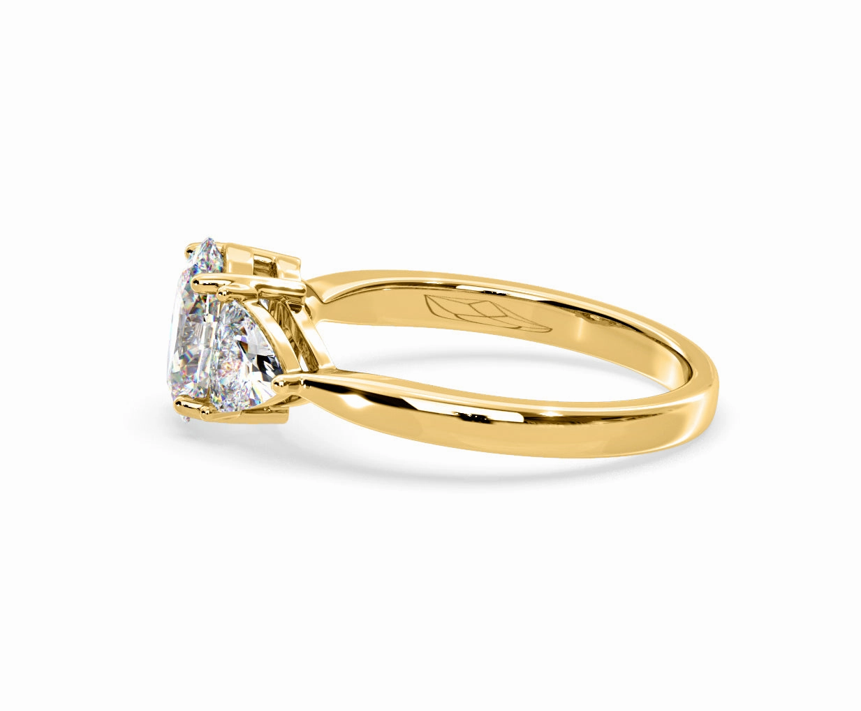 Dalia Lab Diamond Oval with Trillions 1.70ct Ring in 18K Yellow Gold F/VS1