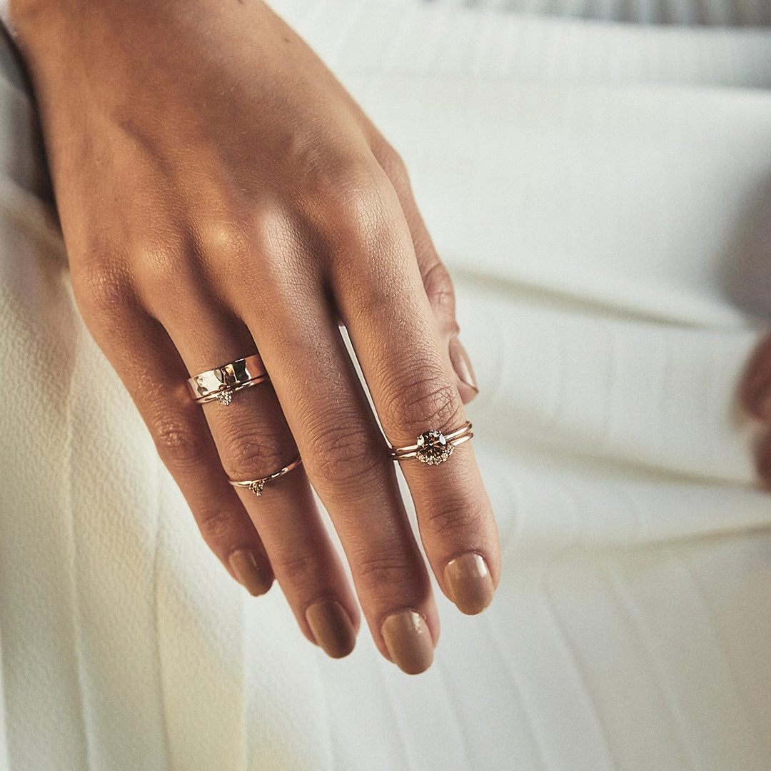 Diamond Arch Band in Yellow Gold