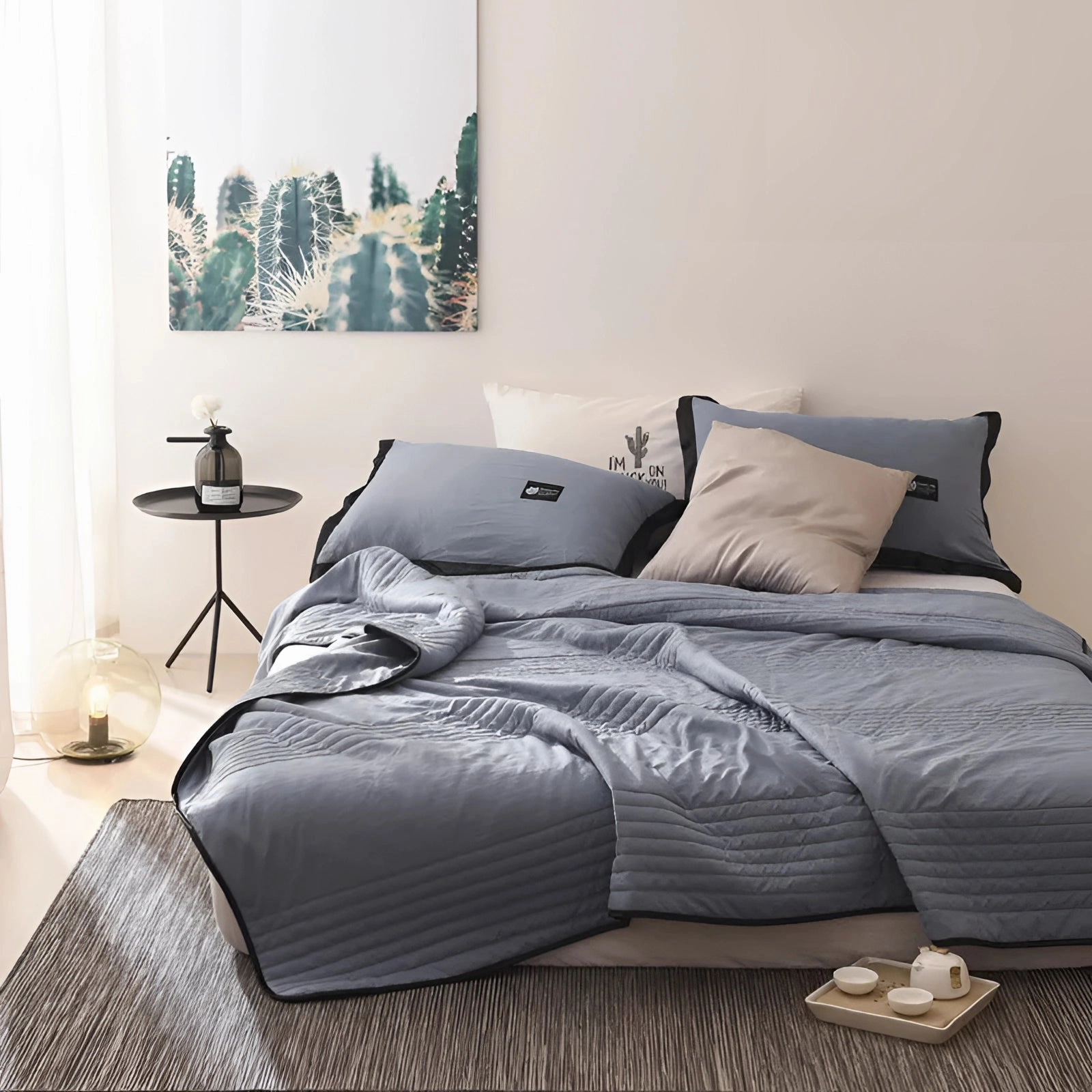 Eco-Friendly Bamboo Cooling Blanket - Lightweight, Breathable, Hypoallergenic