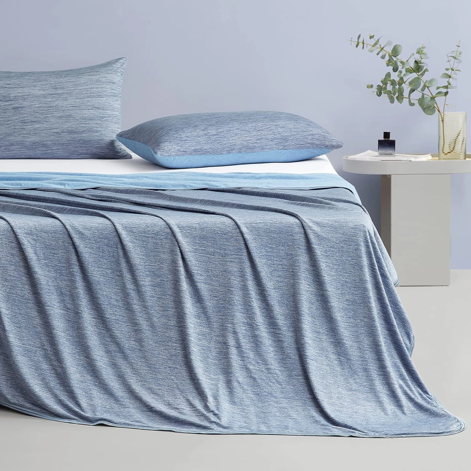 Elegear Revolutionary Cooling Blanket Queen Absorbs Heat to Keep Body Cool for Night Sweats, Arc-Chill Cool 3.0 Fiber Q-Max>0.5 for Hot Sleepers, Lightweight Summer Cold Blankets for Sleeping, Blue