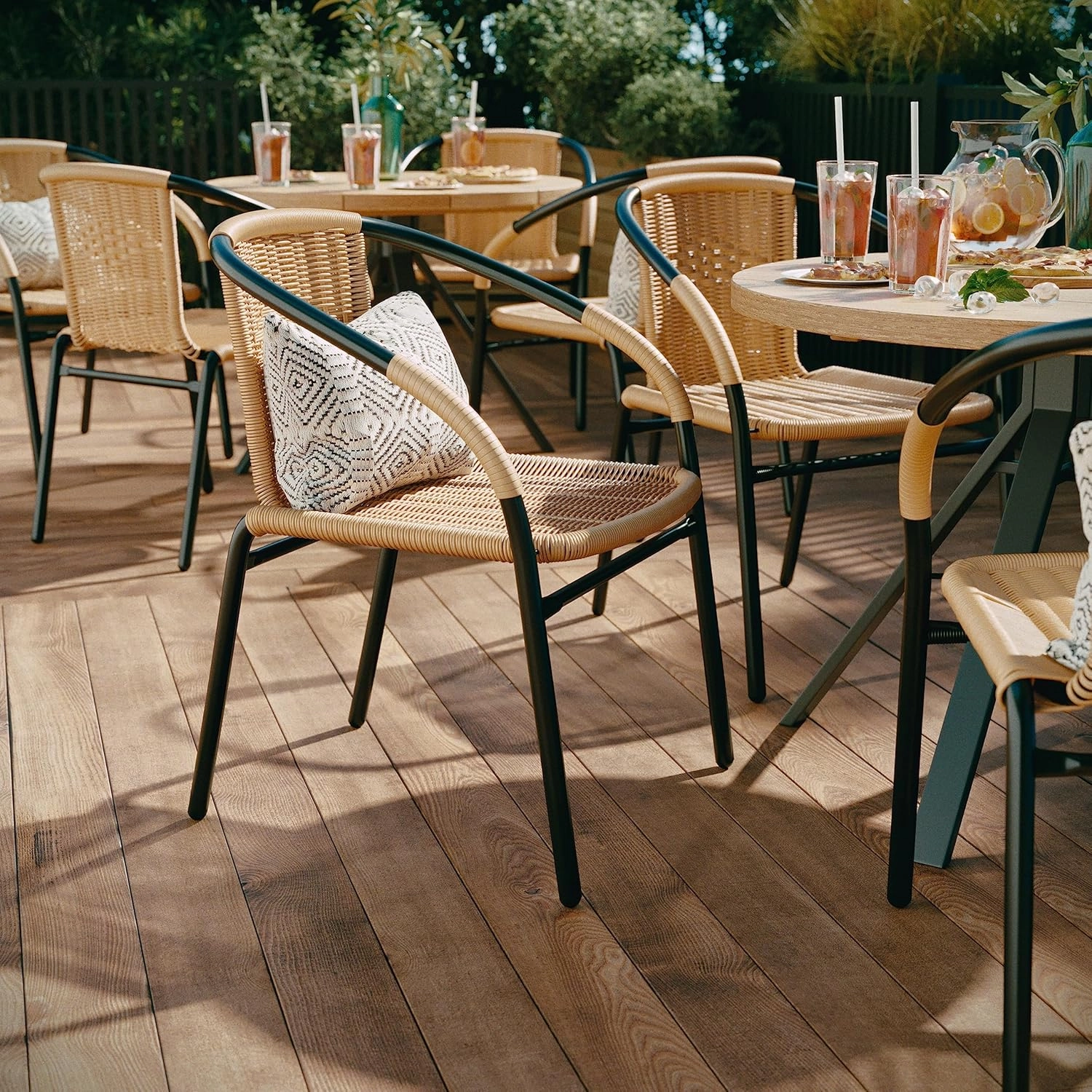 EMMA   OLIVER 4 Pack Beige Rattan Indoor-Outdoor Restaurant Stack Chair with Curved Back
