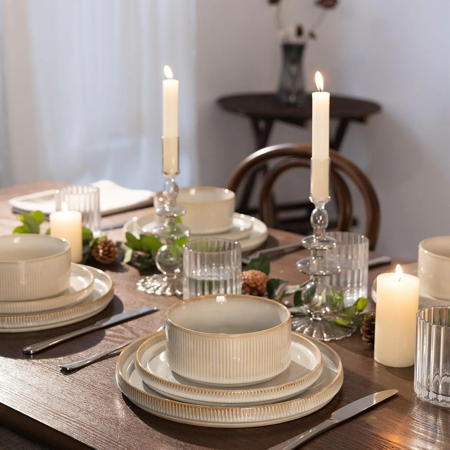 Famiware Star Dinnerware Sets, Plates and Bowls Set for 4, 12 Pieces Dishes- Chip and Scratch Resistant, Microwave and Dishwasher Safe Kitchen Set, Cappuccino White