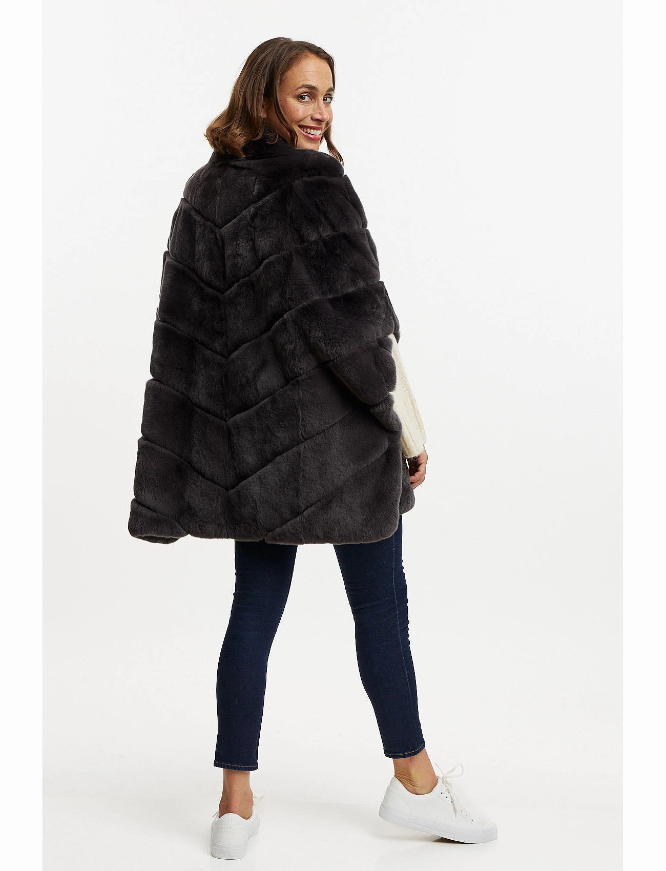 Fur Cape - basalt grey