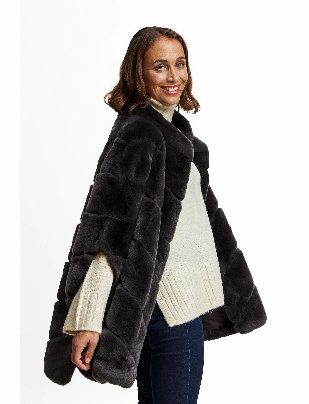 Fur Cape - basalt grey