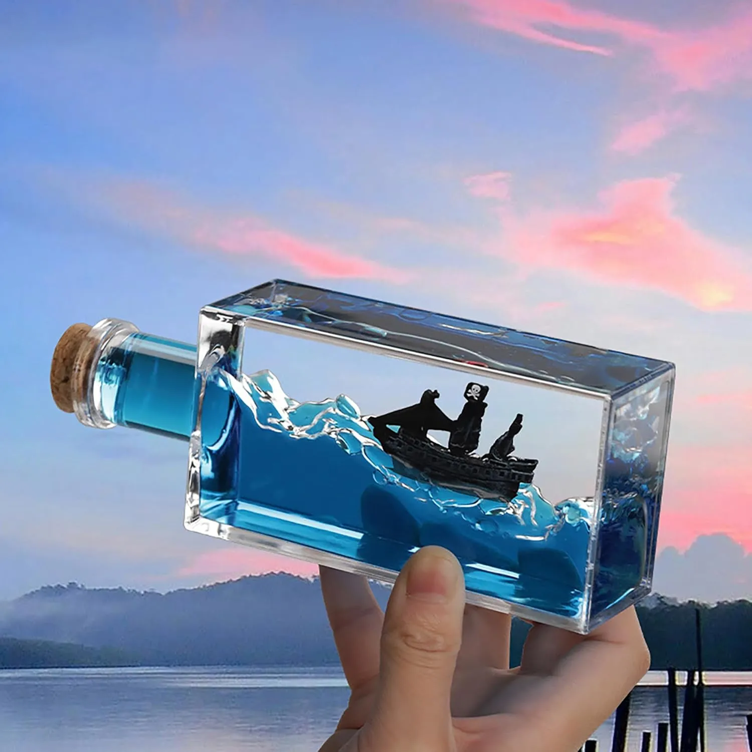 Honsheng Unsinkable Black Pearl Pirate Simulator Toy Wavey Boat in a Box Liquid Wave Cruise Fluid Ship Decoration Ornament for Car Decoration Paperweight Desk Toy Gifts