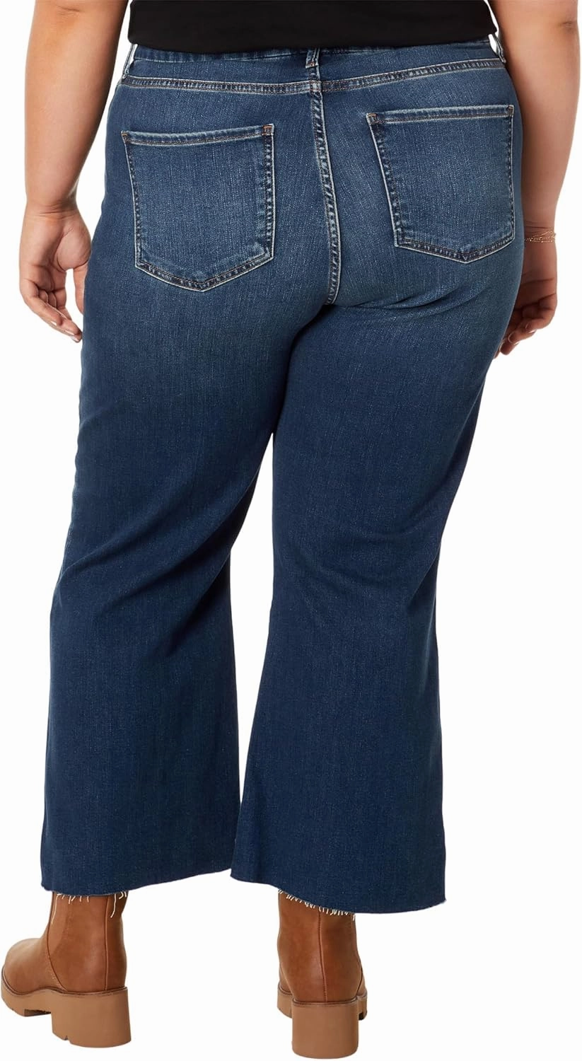 KUT from the Kloth Plus Size Meg High-Rise Fab Ab Wide Leg Raw Hem in Dreamer