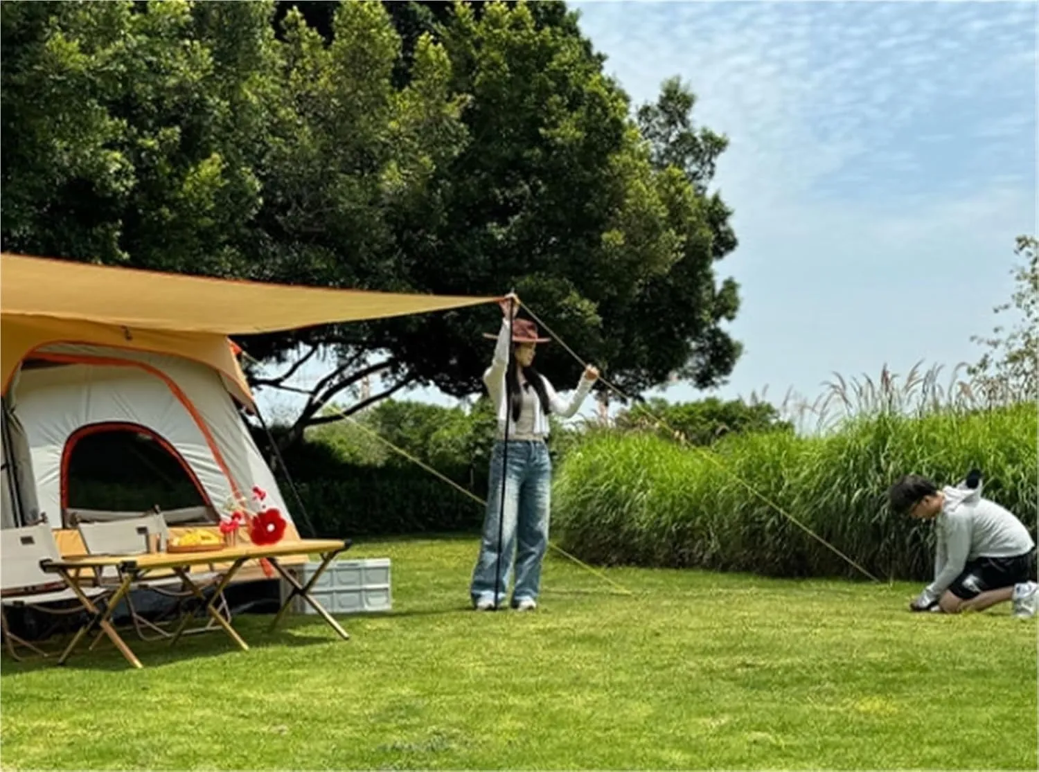 Large Tent Two Rooms and One Living Room Outdoor Folding Portable Camping Thickened Rainproof Windproof Waterproof Camping