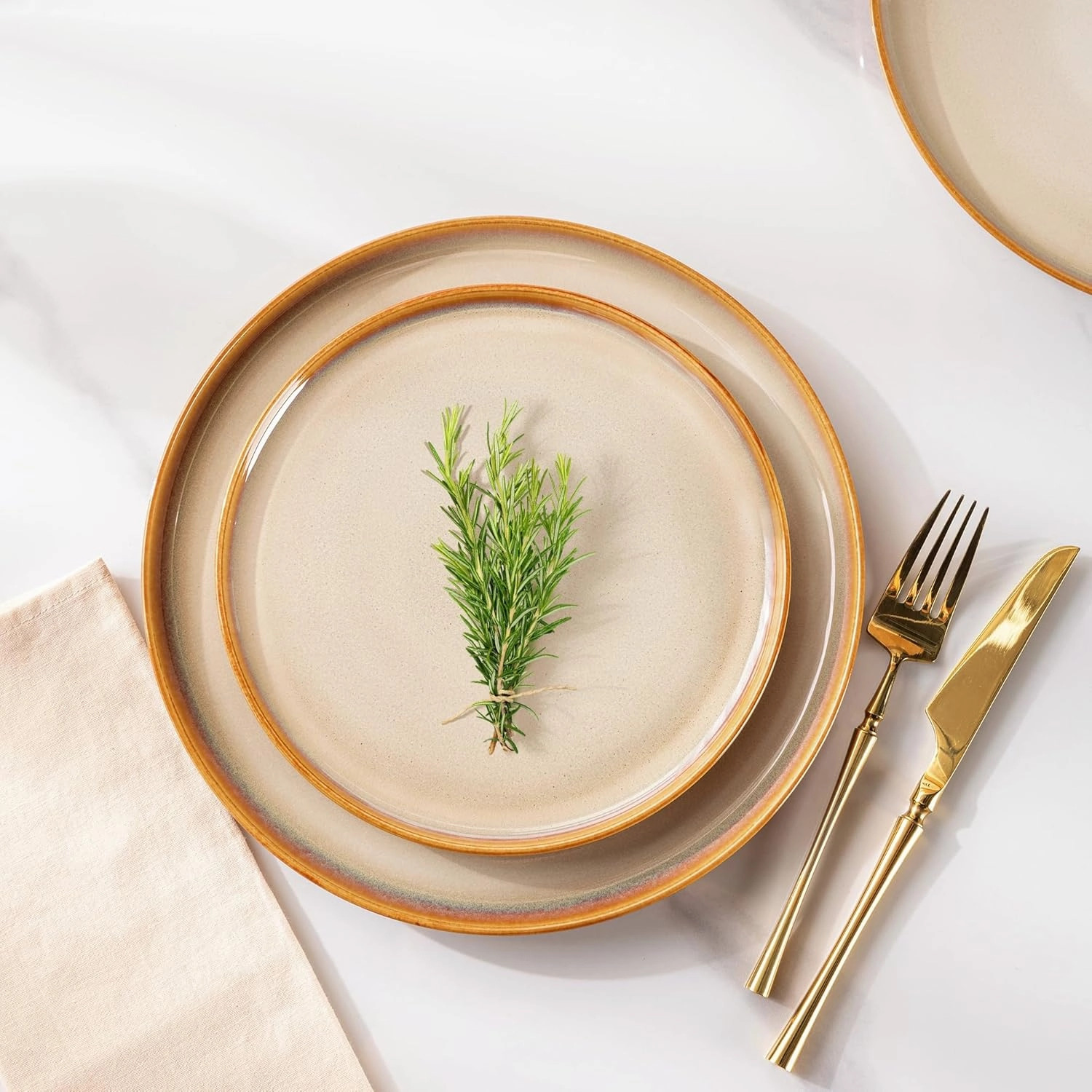 LERATIO Ceramic Dinner Plates Set of 6, 10.5 Inch Reactive Glaze Porcelain Plates, Modern Shape Dinnerware Dishes Set for Kitchen,Microwave&Dishwasher&Oven Safe, Scratch Resistant-Khaki