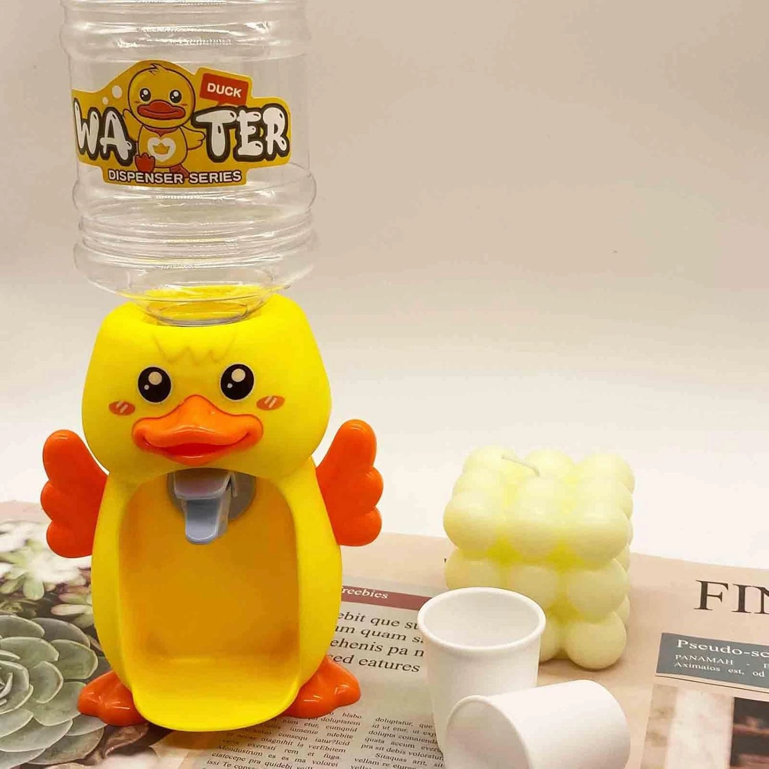LUOZZY Mini Water Dispenser Toy for Kids Simulation Animal Water Machine Dollhouse Toy (Cute Duck)