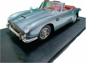 Metal Car Model 1:18 for Aston Martin DB5 Convertible Cars Model Vehicle Gift Classic Collection Souvenirs Die Cast Vehicles