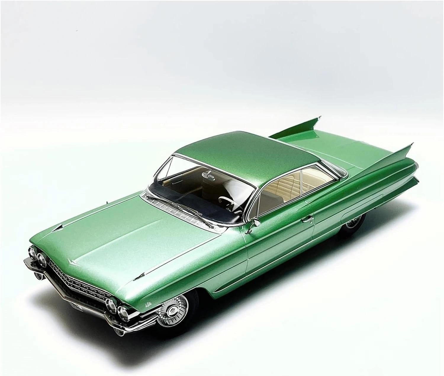 Metal Die Cast Toy Cars 1:18 for Cadillac Series 62 Coupe Cars Model Classics Nostalgia Static Display Scale Diecast Alloy Green for Home Or Office Décor(Green)