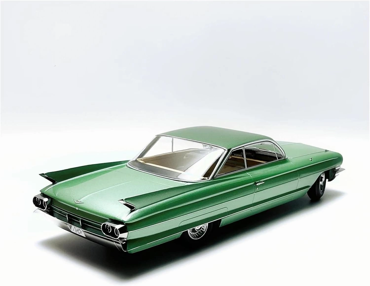 Metal Die Cast Toy Cars 1:18 for Cadillac Series 62 Coupe Cars Model Classics Nostalgia Static Display Scale Diecast Alloy Green for Home Or Office Décor(Green)