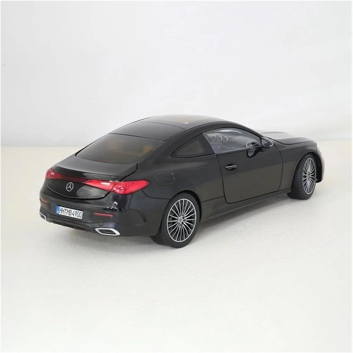 Metal Die Cast Toy Cars 1:18 Scale for Benz Cle Alloy Sedan Classic Car Model Adult Collection Static Metal Home Decoration for Home Or Office Décor(Black)
