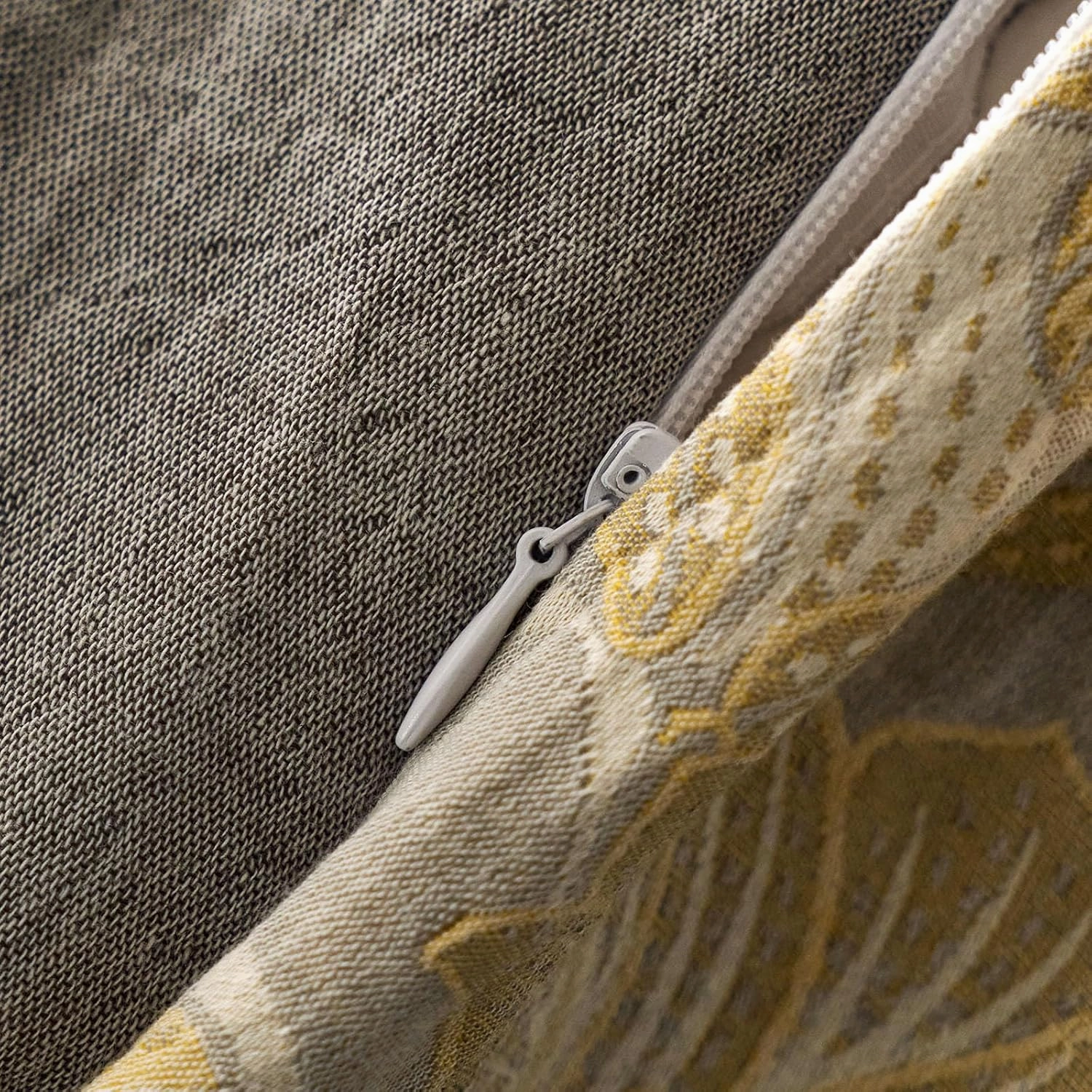 mixinni Duvet Cover King, Premium Cotton Double-Layer Yarn Golden Floral Jacquard Reversible Grey Comforter Cover with Edge Design, Farmhouse Bedding Set with 2 Pillowcases Perfect for Him and Her