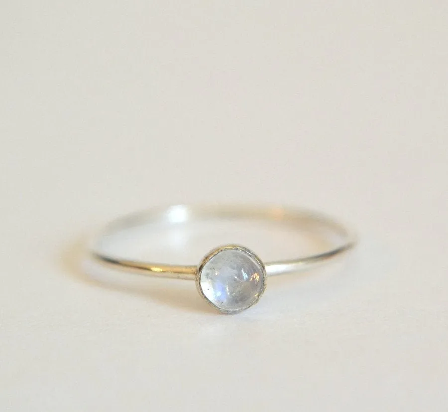 Moonstone Ring 4mm