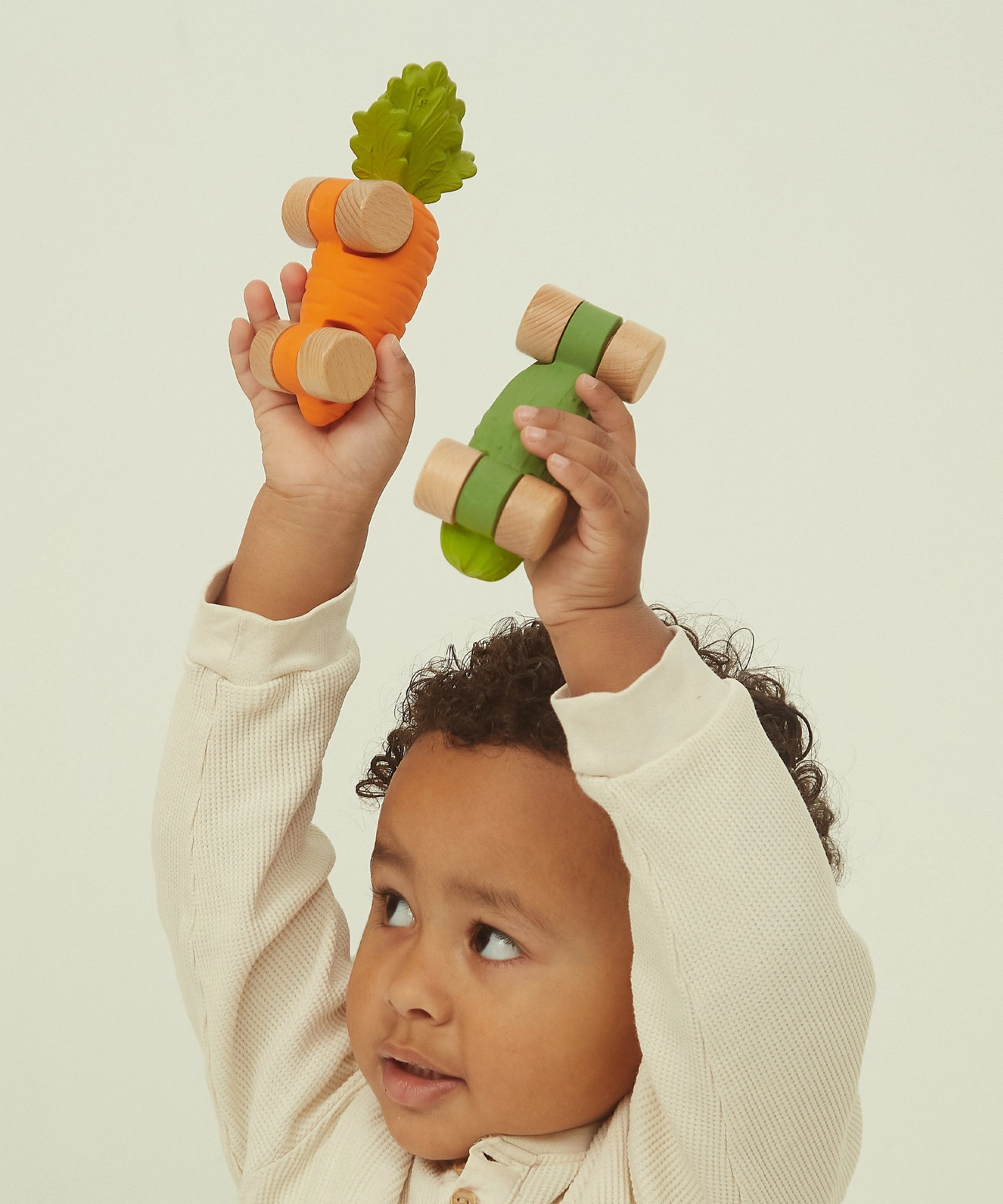 Oli & Carol Cathy The Carrot Car