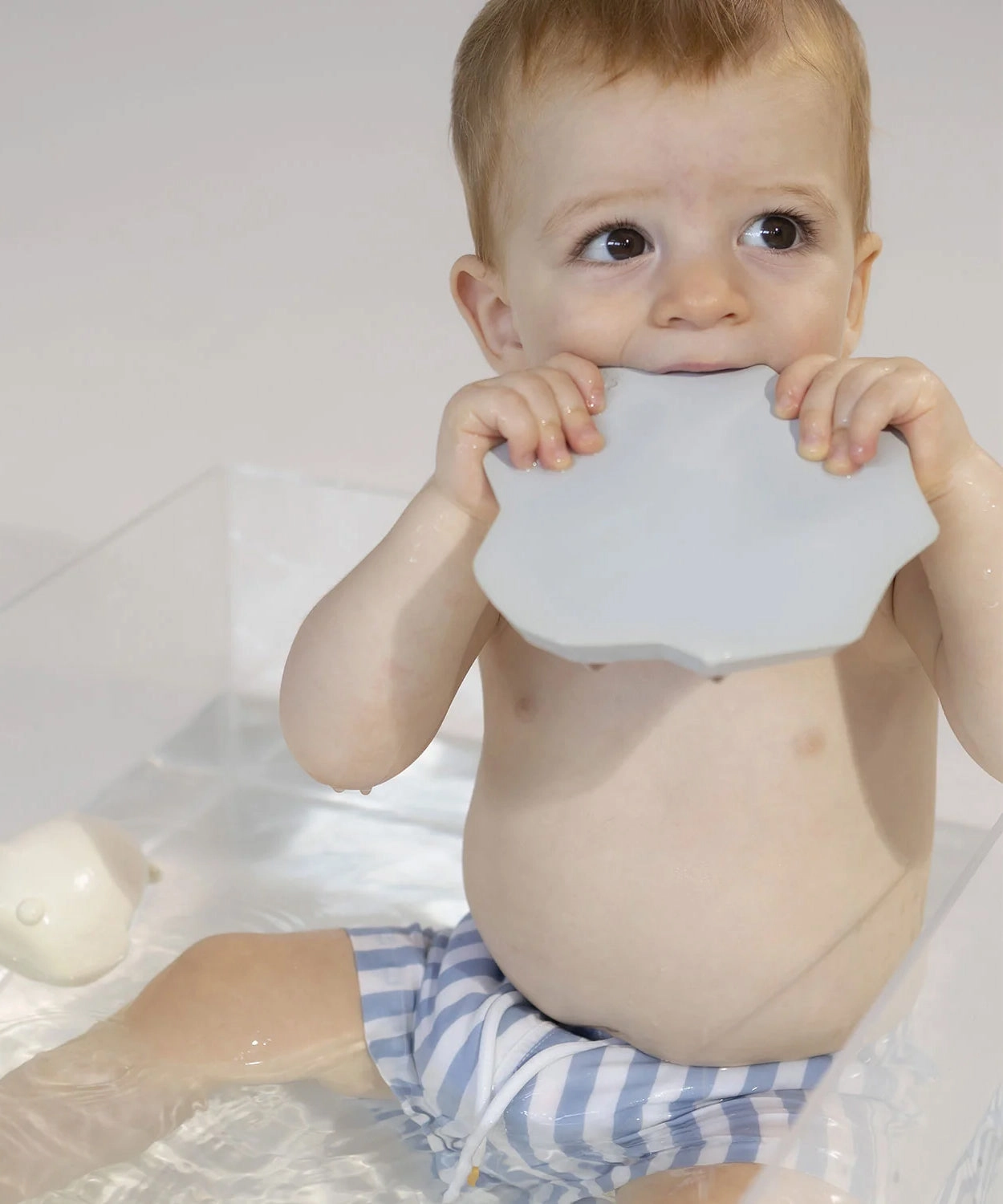 Oli & Carol Penguin Bath Toy