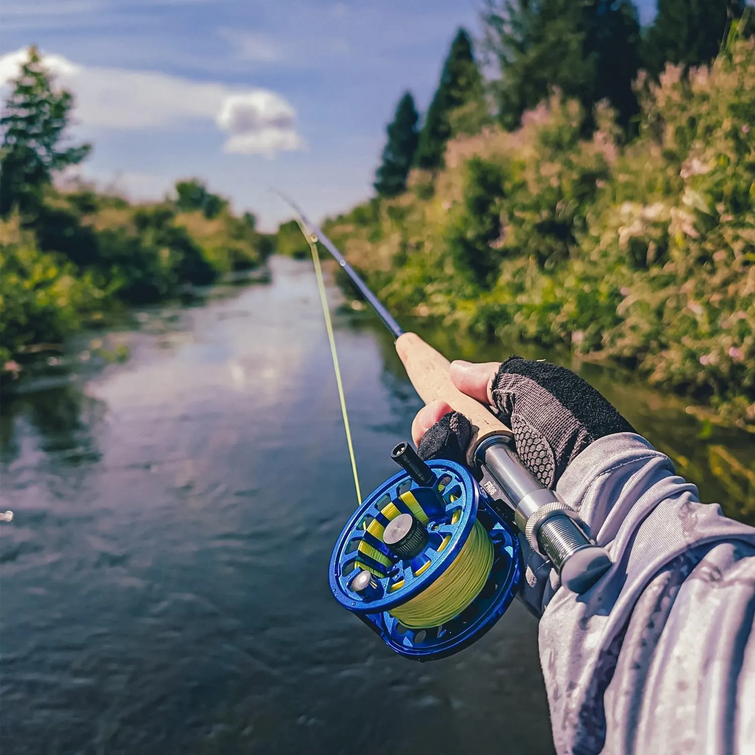 Raprance 3-8wt Fly Fishing Rod - Medium-Fast Action IM8 Graphite Blank with Protective Tube | Lightweight Travel Rod for Trout & Salmon Fishing | Carbon Fiber Construction
