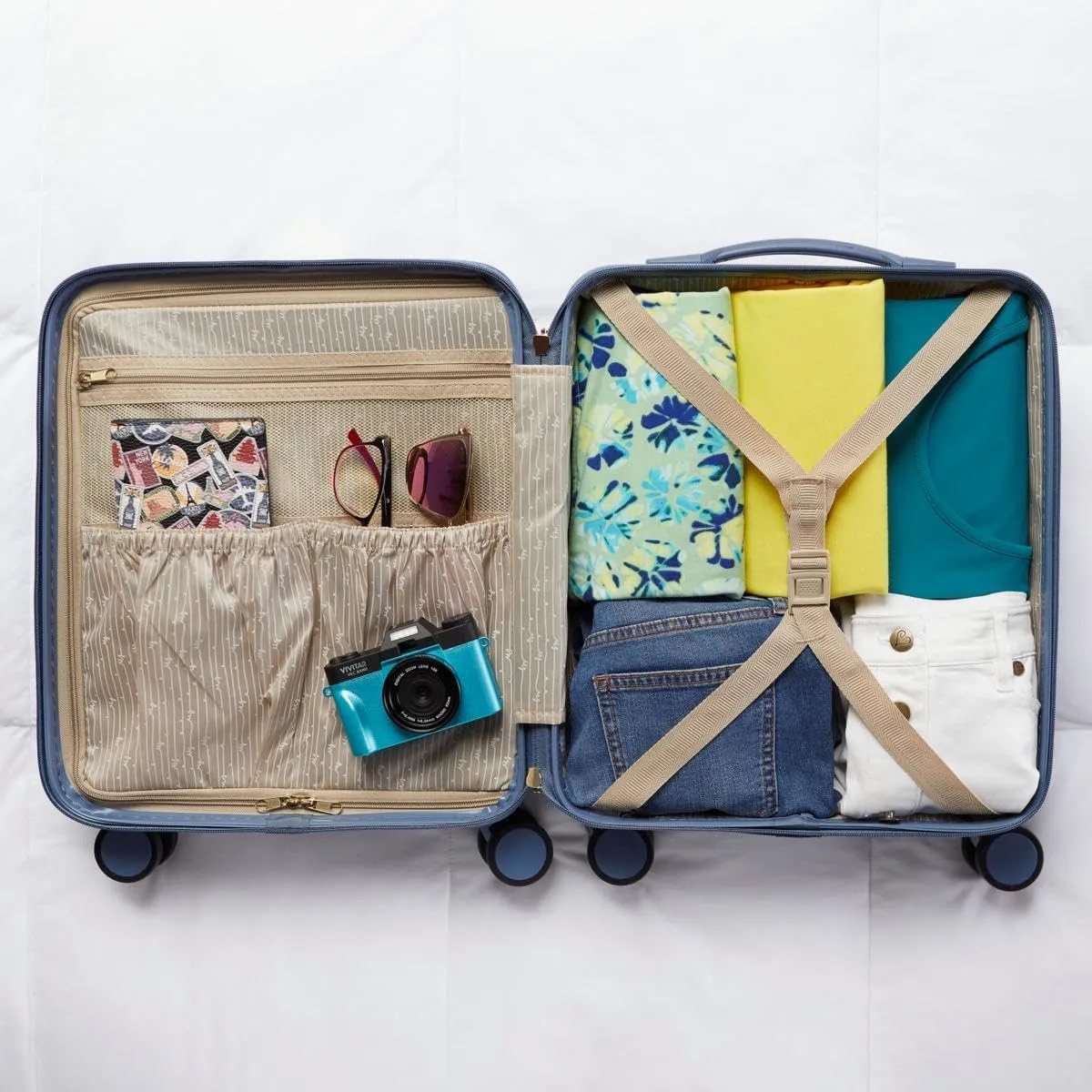 Samantha Brown 19"" Hardside Mini Spinner Luggage (Mellow Buff)