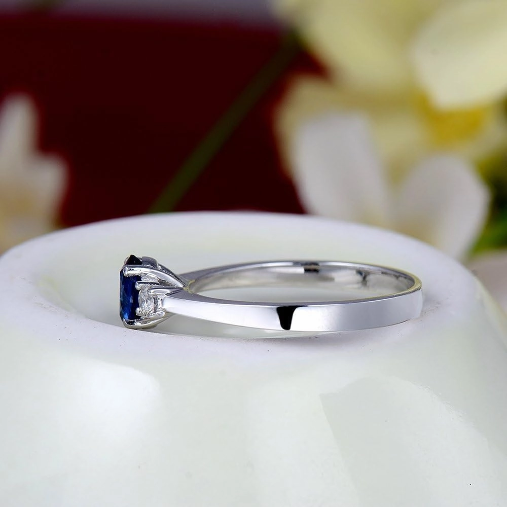 Sapphire Ring For Women, 14K White Gold Rings - Blue Sapphire Ring with Diamond, Natural Oval 4x6mm Sapphire Rings & Real Diamond Gemstone Rings For Couple Engagement Ring