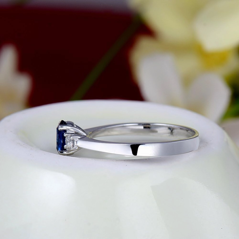 Sapphire Ring For Women, 14K White Gold Rings - Blue Sapphire Ring with Diamond, Natural Oval 4x6mm Sapphire Rings & Real Diamond Gemstone Rings For Couple Engagement Ring