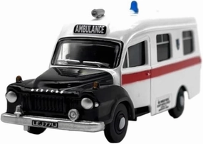 Sports car Metal Model 1:76 Scale for J1 Ambulance Limited Edition Alloy Car Model Simulation Collection Ornament Toy for Home Décor