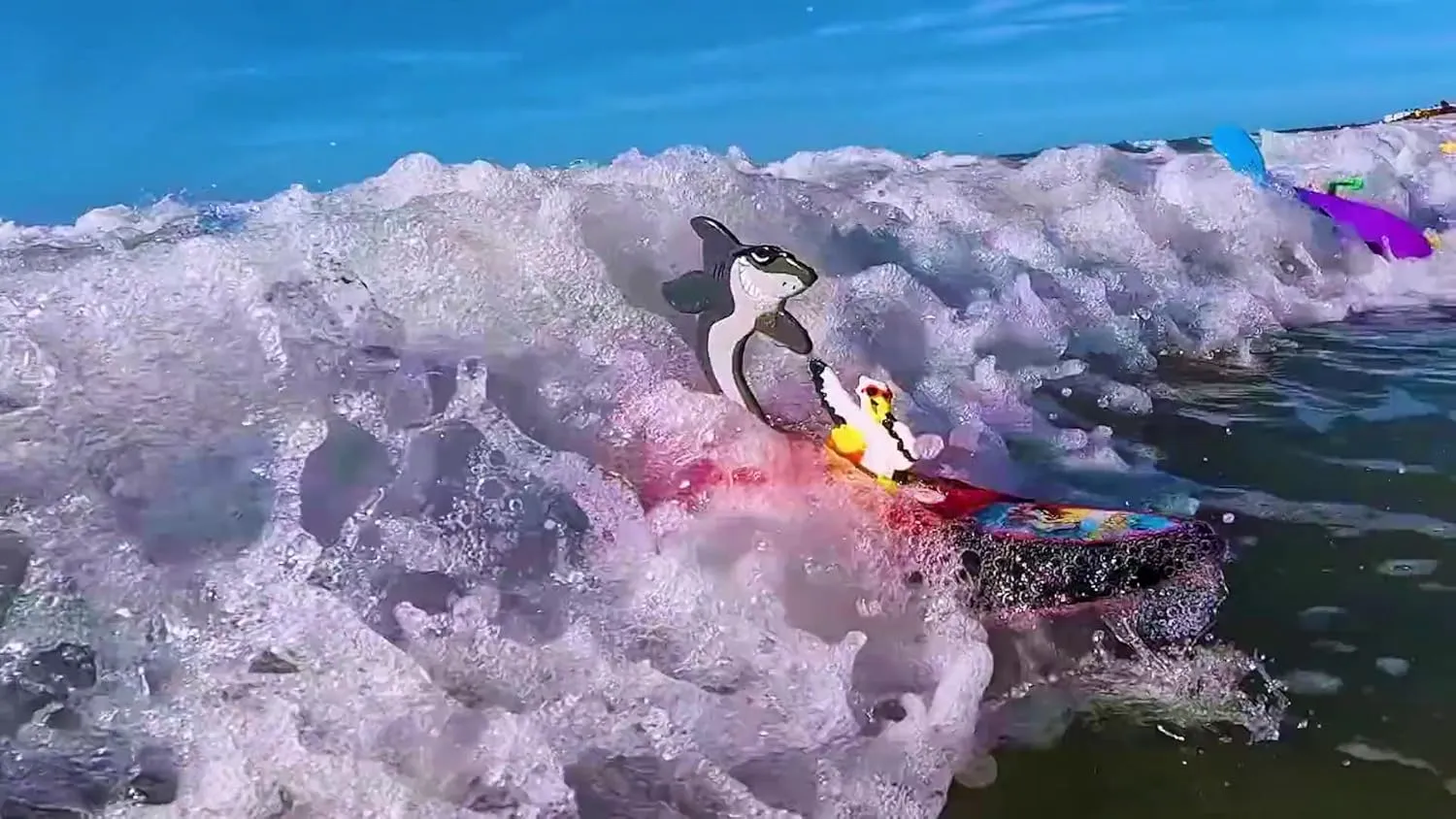 Surfer Dudes Classics Wave Powered Mini-Surfer and Surfboard Toy - Newport Naomi