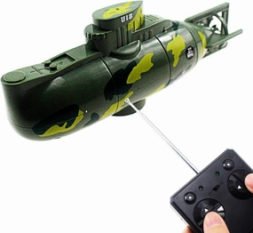 Tipmant Mini RC Submarine Remote Control Boat Ship Military Model Electronic Water Toy Diving for Fish Tank Water Tub Kids Birthday Gift (Green)