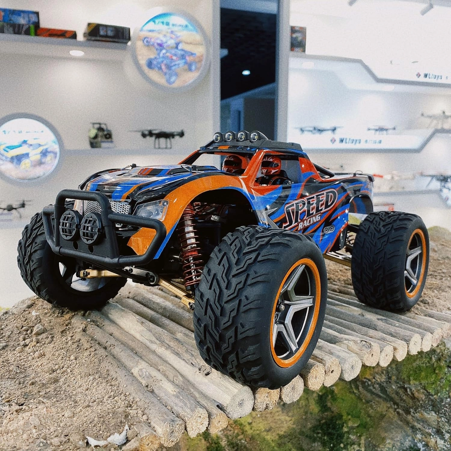 WLtoys High-Speed RC Car 104009 RC CAR Brushed Motor 1/10 Remote Control Off-Road RC Drift Car Radio Toys 45KM/H High Speed Monster Racing Car (104009 1 * 1500)