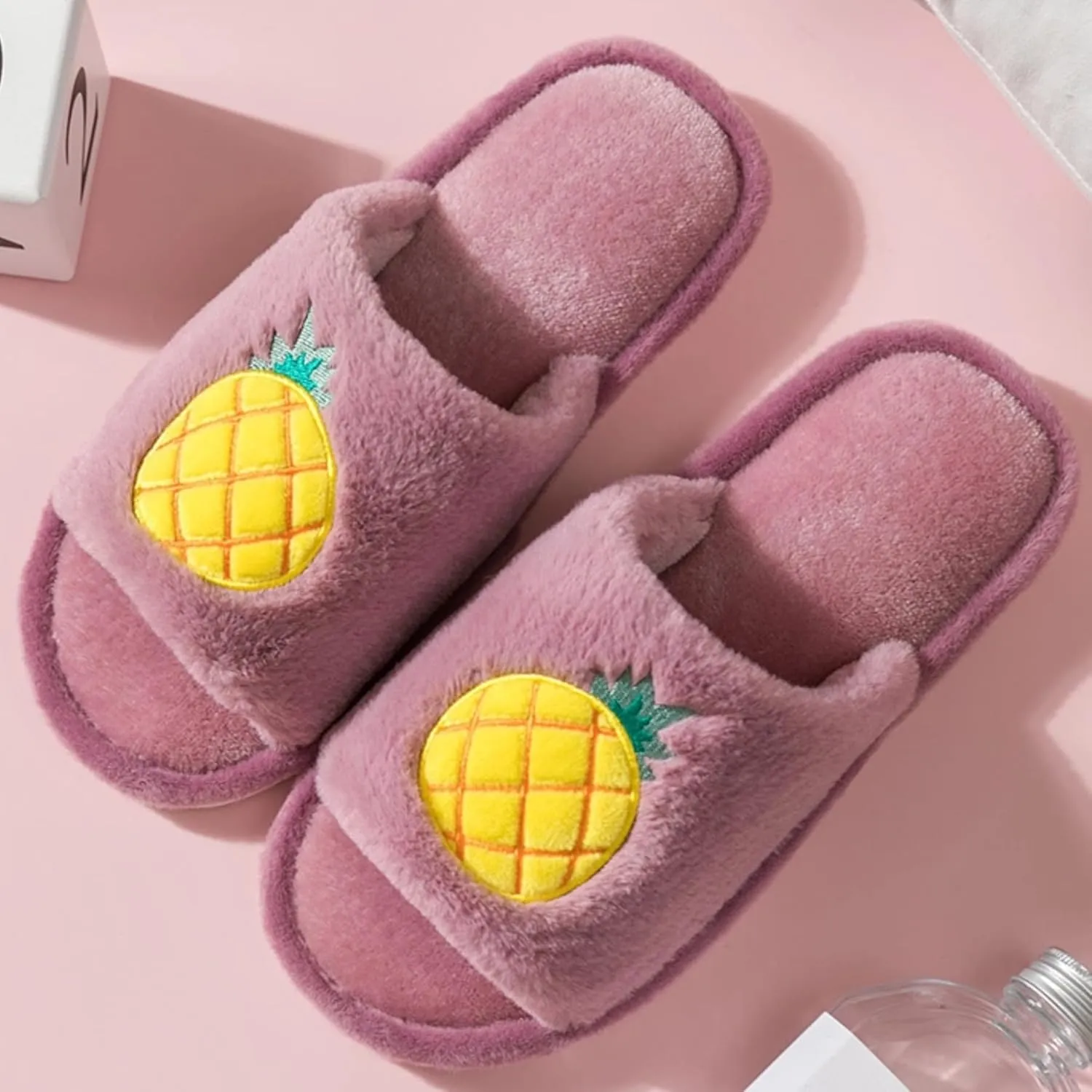 Women's Strawberry Slippers Non-Slip Indoor House Shoes Cute Fruit Plush Cozy Open Toe Cotton Bedroom Home Slippers with Memory Foam Lightweight Travel Portable