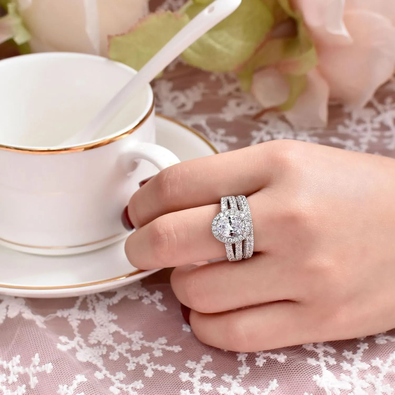 Wuziwen 4 Carats Oval Cut Wedding Engagement Rings for Women 925 Sterling Silver Ring Sets for Her Cubic Zirconia