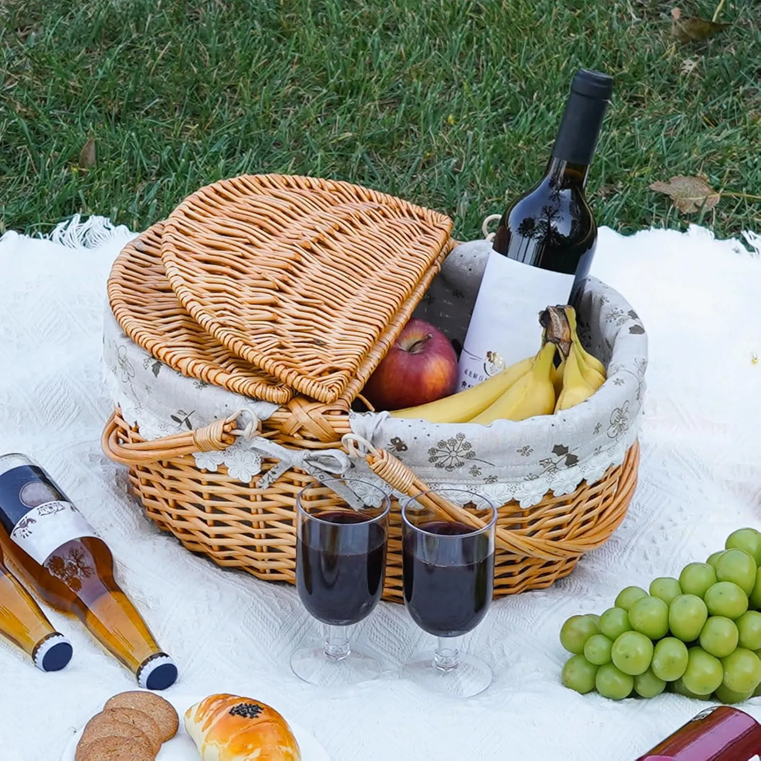 ZORMY Wicker Picnic Baskets with Removable Liner, Empty Picnic Basket with Lid, Picnic Hamper with Folding Woven Handles for Picnic, Camping, Outdoor, Halloween, Thanks Giving - WhiteKapok